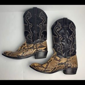Python womans Boots